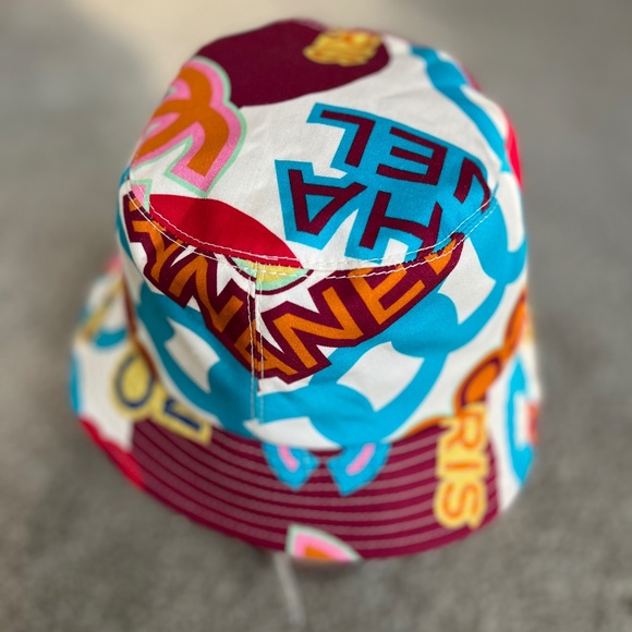 NWT Chanel Street Style Wide-Brimmed Bucket 2023 Multi-Color Small Hat - Picture 4 of 8